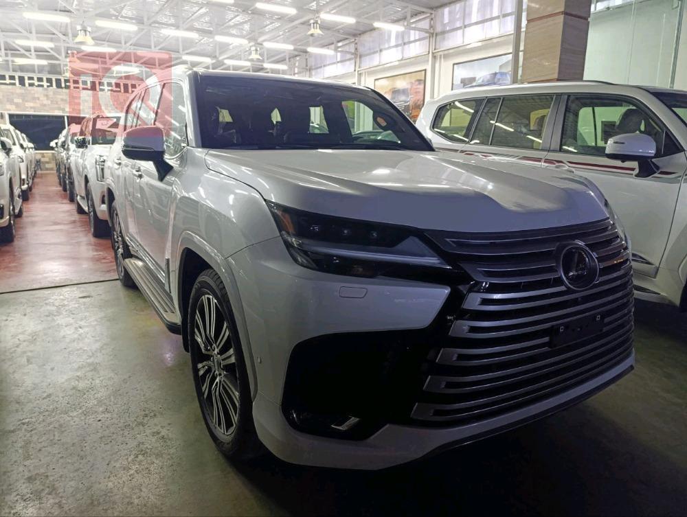 Lexus LX